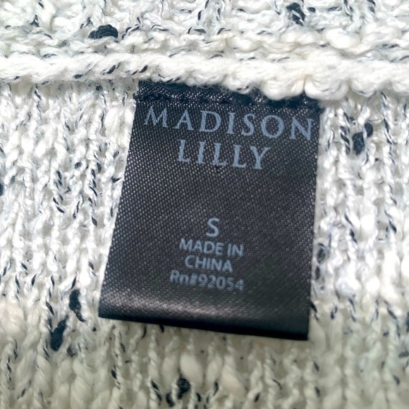 Madison Lilly Yanna Textured Pullover - Picture 3 of 4